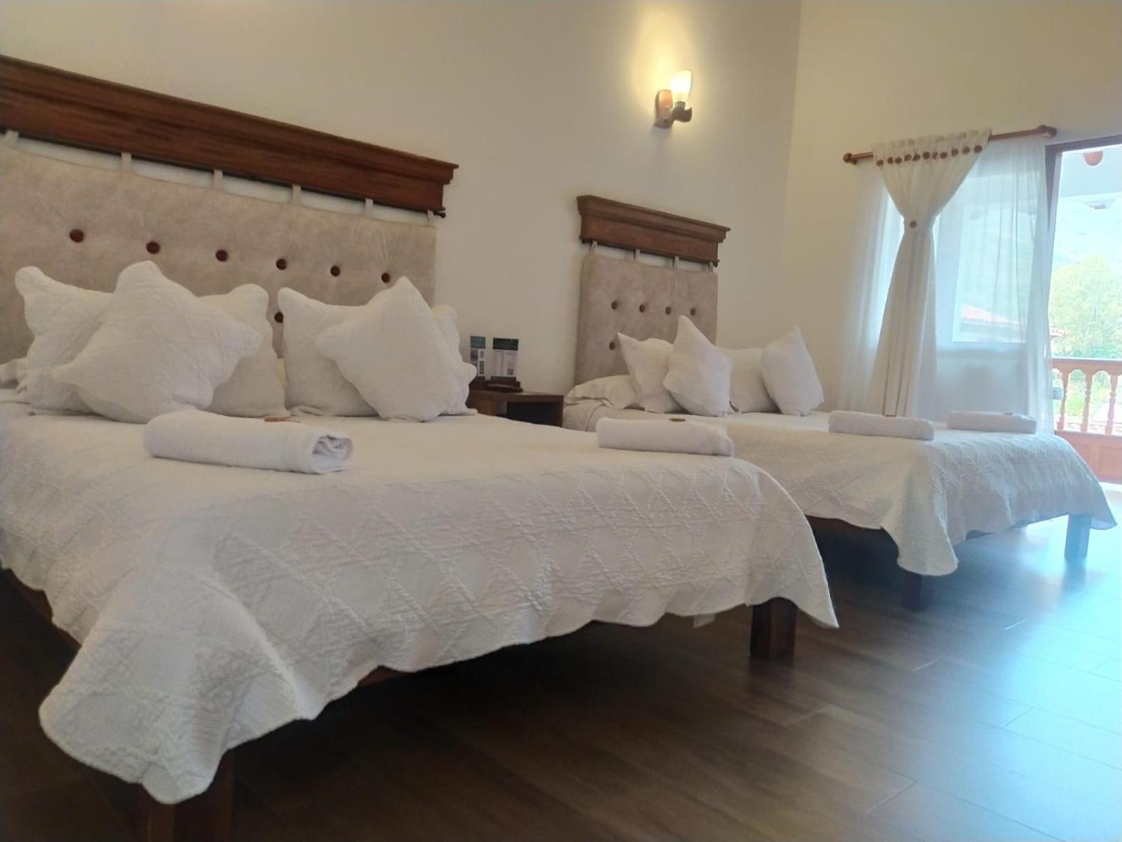 Hotel Las Palmas 莱瓦镇 外观 照片