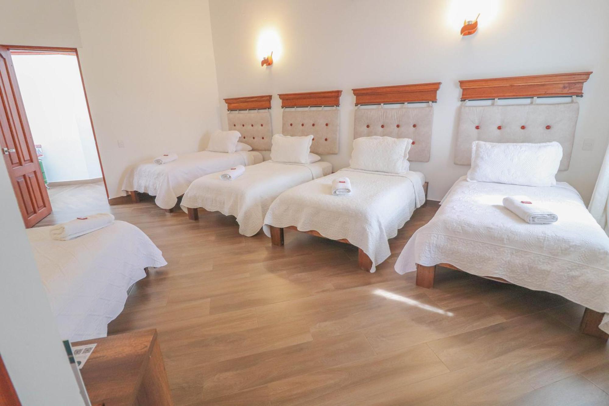 Hotel Las Palmas 莱瓦镇 外观 照片